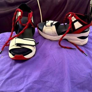 MICHAEL KORS PLATFORM SHOES